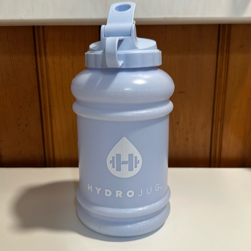Light blue hydrojug